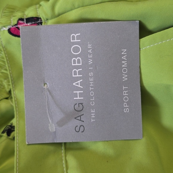 Sag Harbor Sport On The Green Embroidered Gold Design Capri Pants - Picture 5 of 13